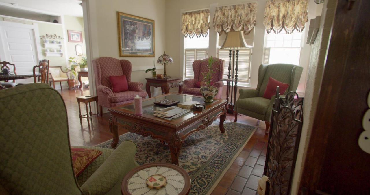 Granbury Gardens Bed And Breakfast Exterior foto