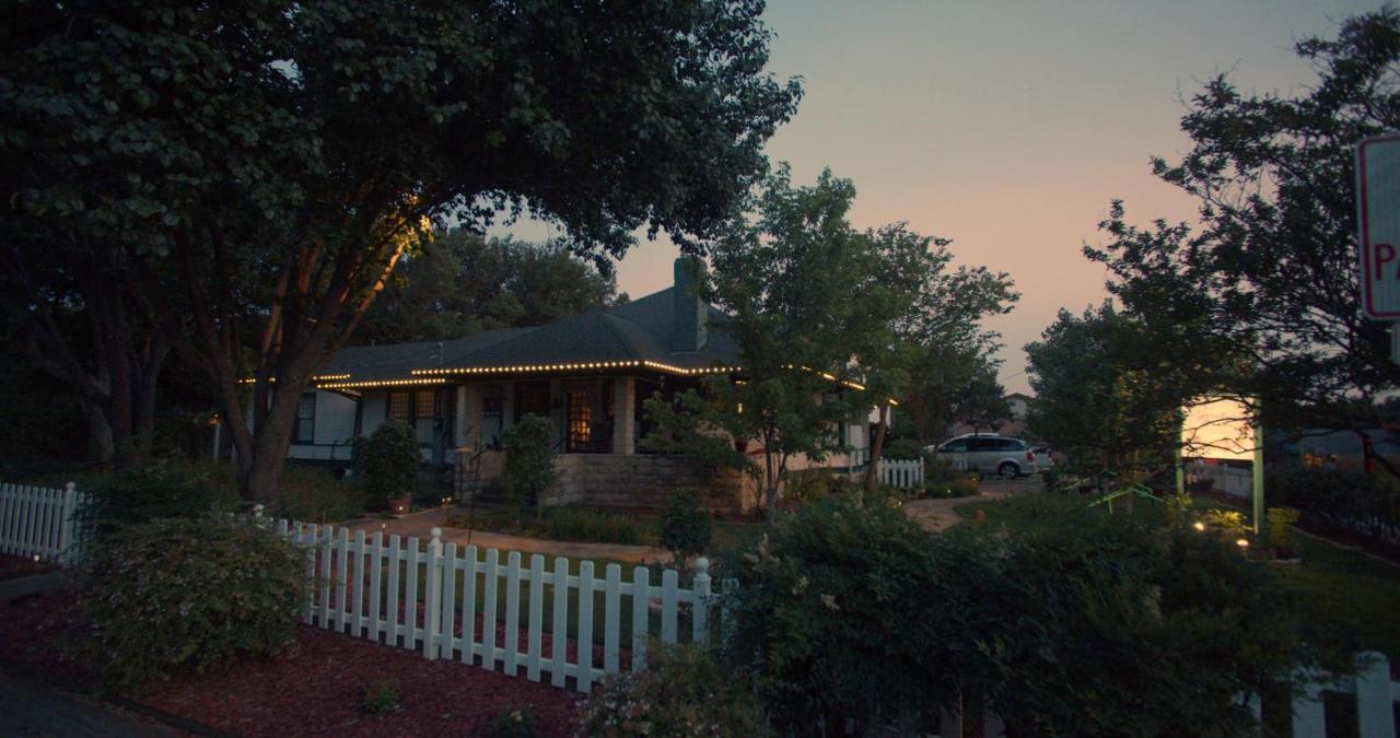 Granbury Gardens Bed And Breakfast Exterior foto