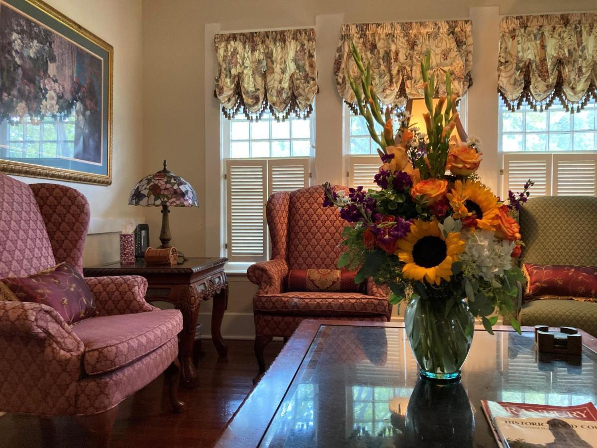 Granbury Gardens Bed And Breakfast Exterior foto