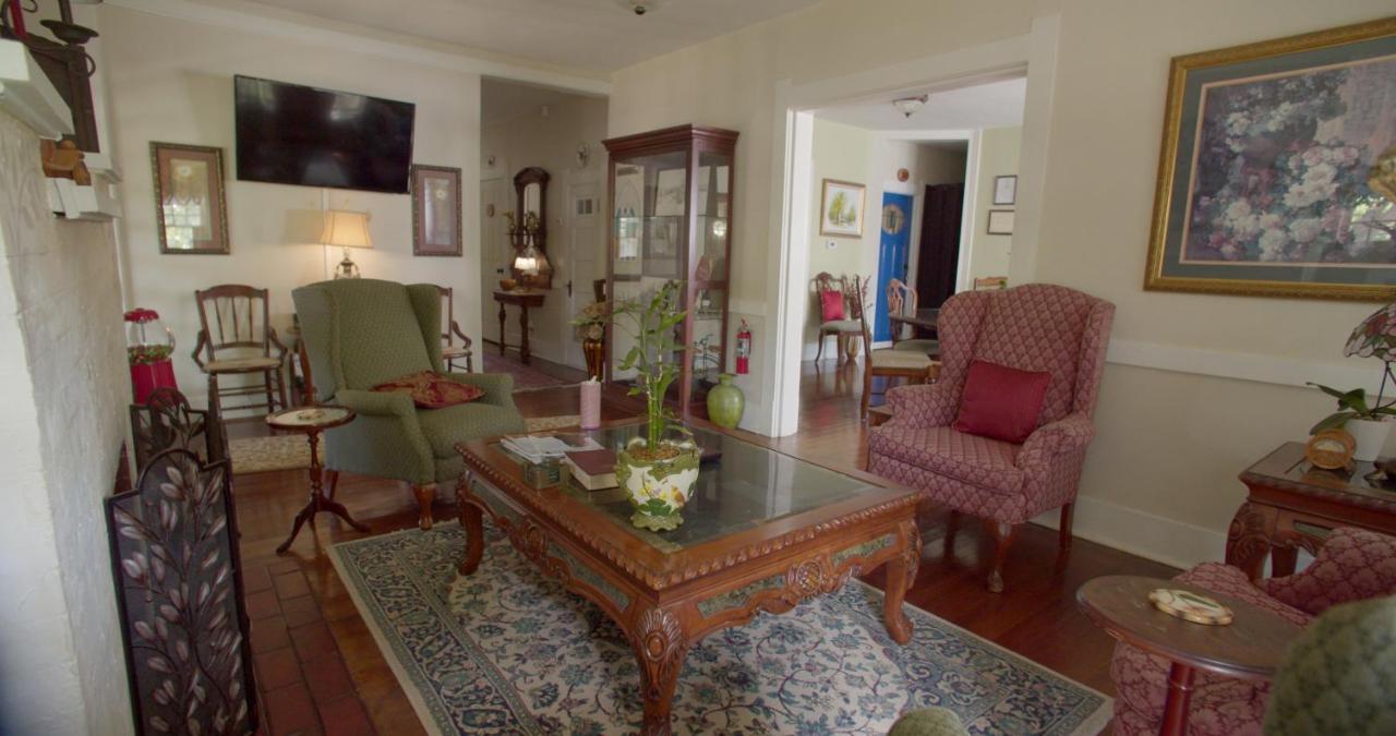 Granbury Gardens Bed And Breakfast Exterior foto