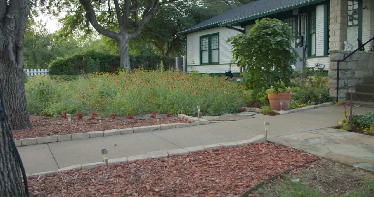 Granbury Gardens Bed And Breakfast Exterior foto